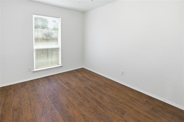 Building Photo - 3324 Green Ridge St