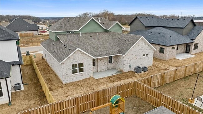 Building Photo - 550 Apollo Dr