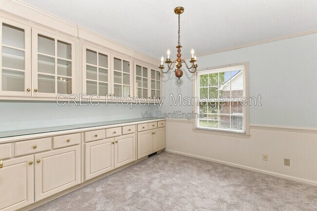 Building Photo - 321 Shaftesbury Ln