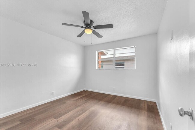 Building Photo - 3750 SW 59th Ave