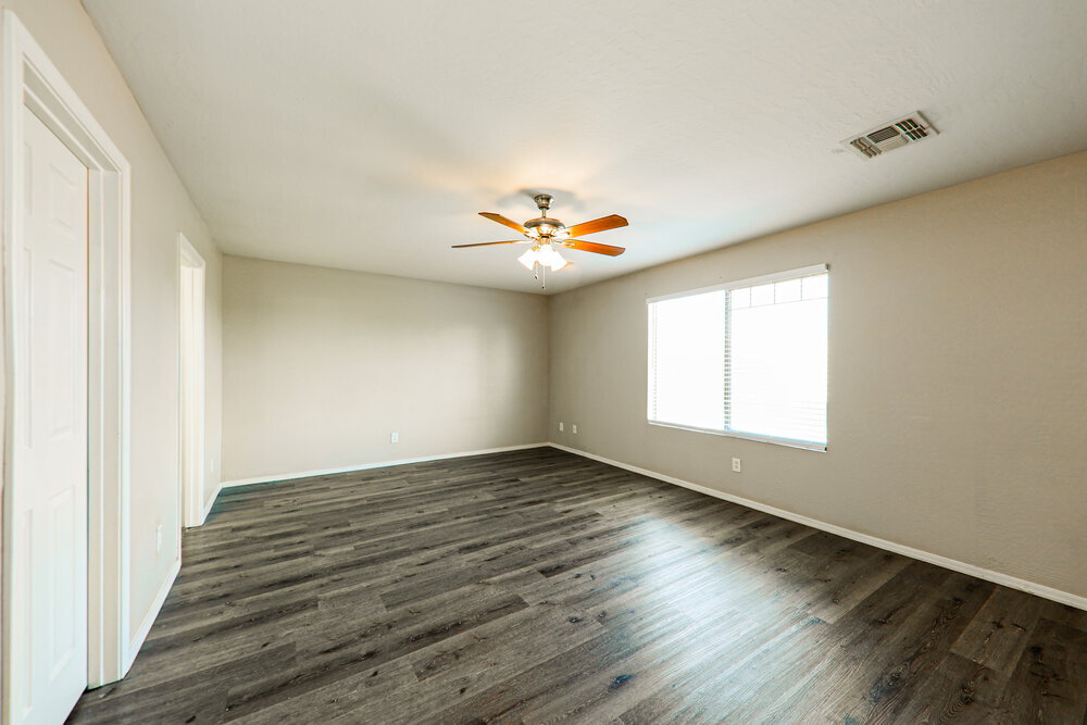Building Photo - 8613 W Cordes Rd