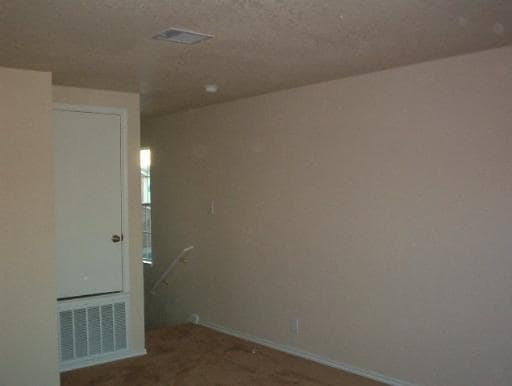 Building Photo - 16138 Branching Oaks