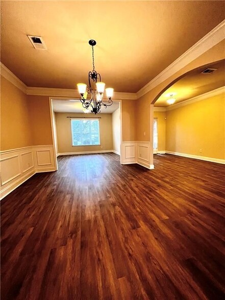 Building Photo - 3606 Rosecliff Trace NE