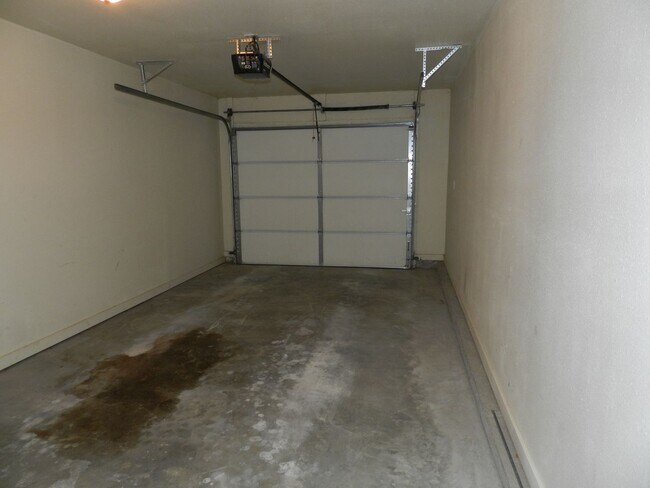 Building Photo - 108 Booker Rd