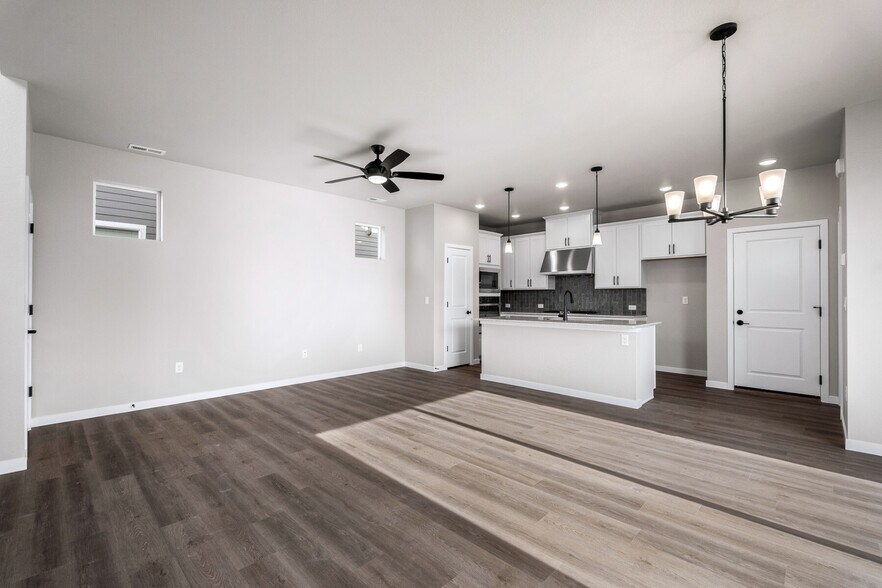 Building Photo - 6395 Laud Pt