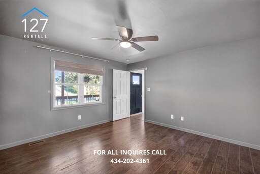 Building Photo - Beautiful 3 bedroom 2.5 bath!