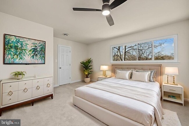 Building Photo - 2520 Linwood Ln