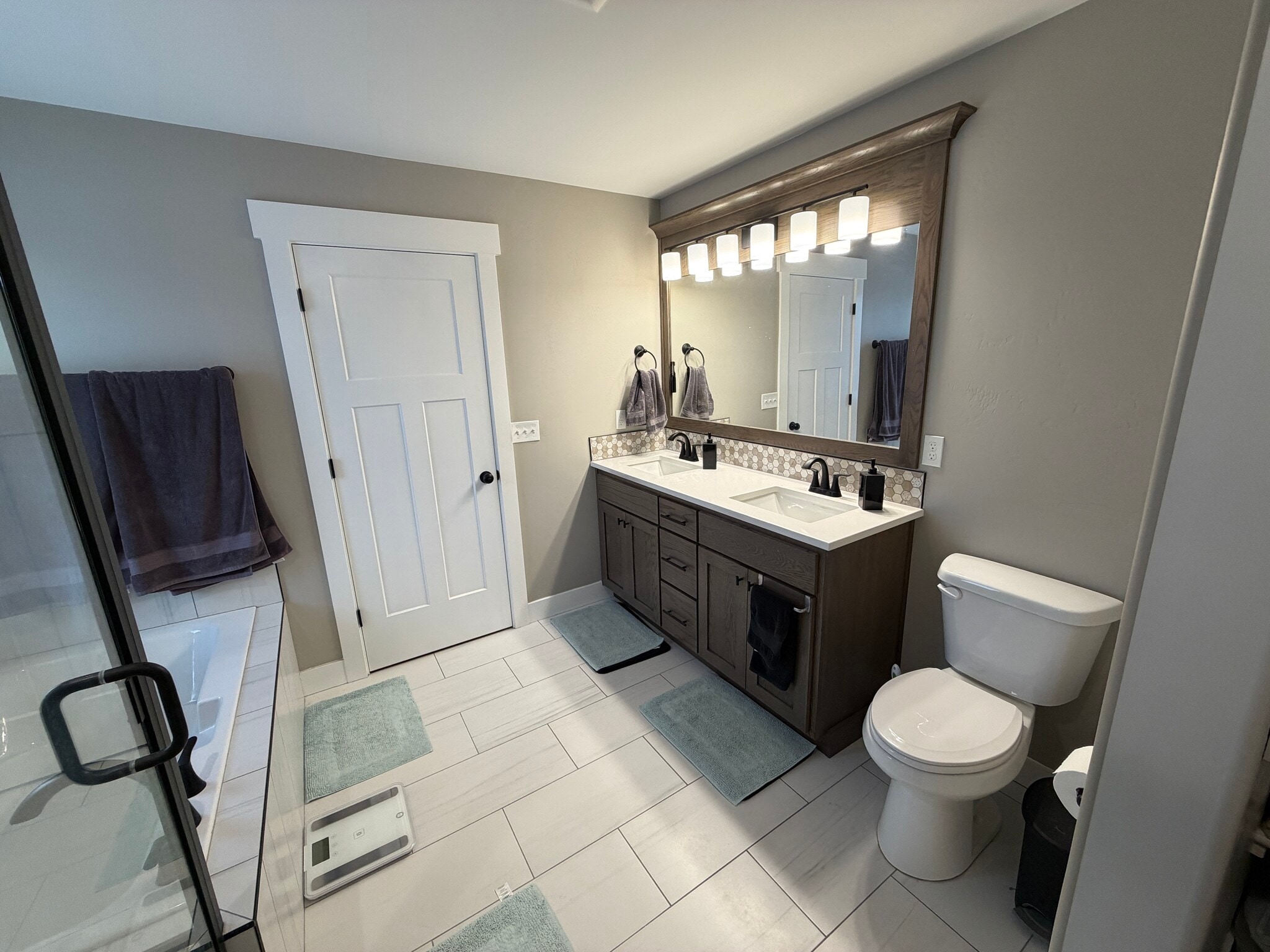 Building Photo - 240 N 4239 E