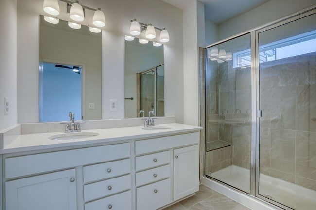 Building Photo - 345 Andrew Ct