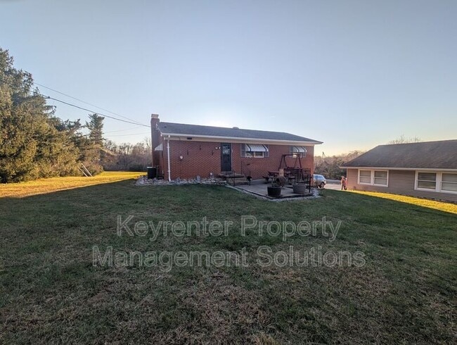 Building Photo - 700 Shenandoah Ave