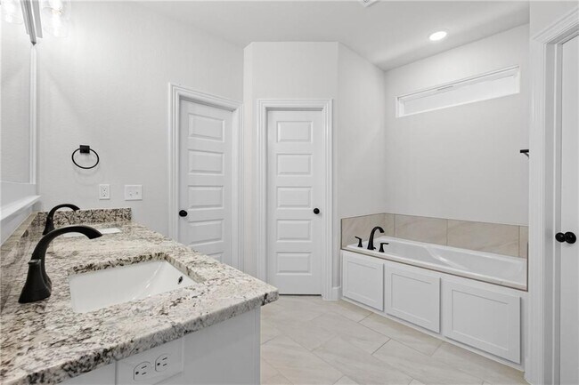 Building Photo - 1361 Sessile Oak Wy