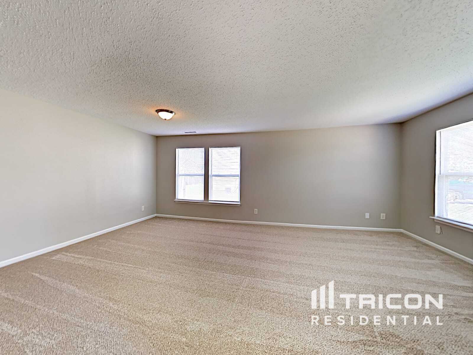 Building Photo - 6880 W Littleton Dr