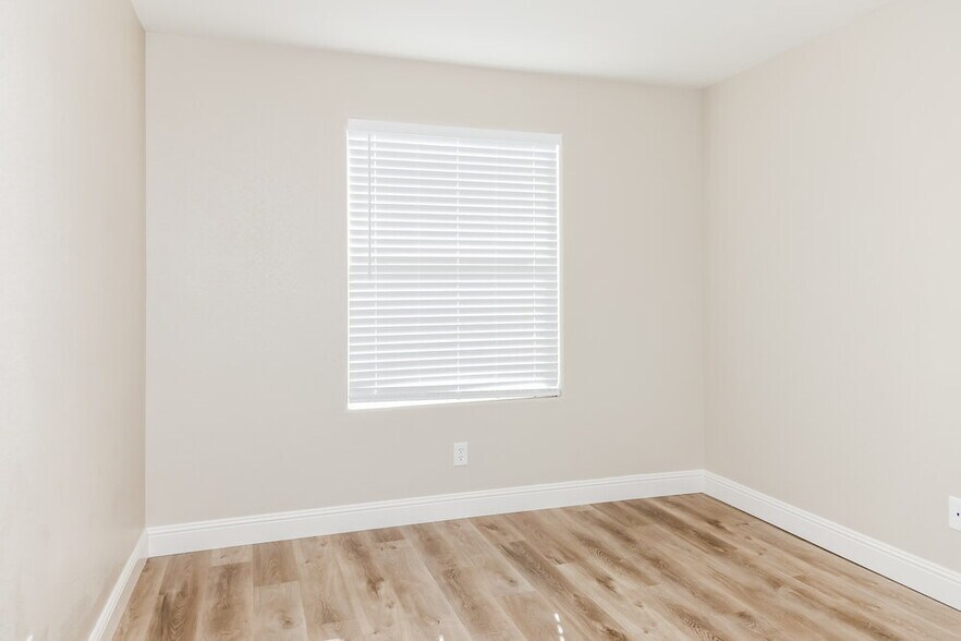 Building Photo - 76 Mandala Peak Ave