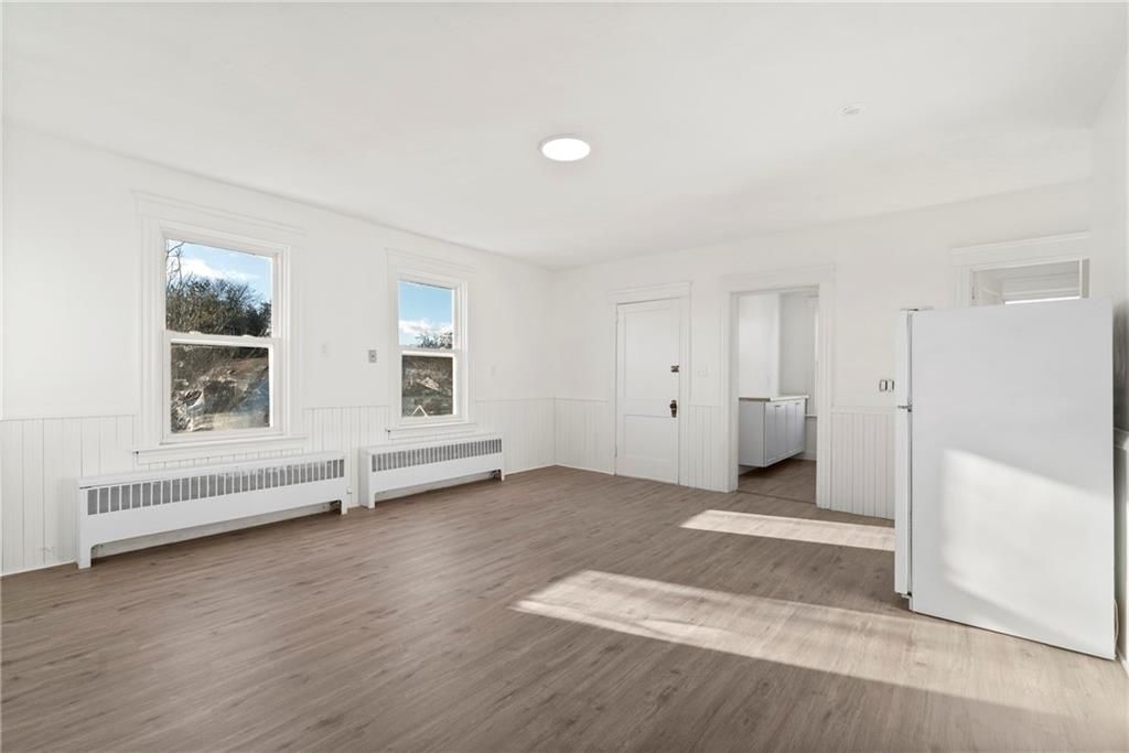 Building Photo - 19 Vale St