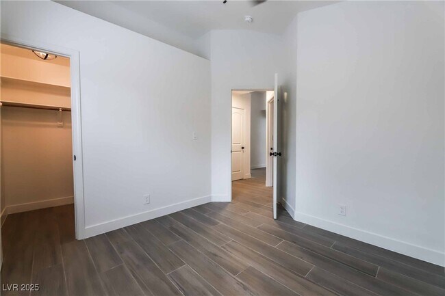 Building Photo - 2728 Riley Oaks Ct