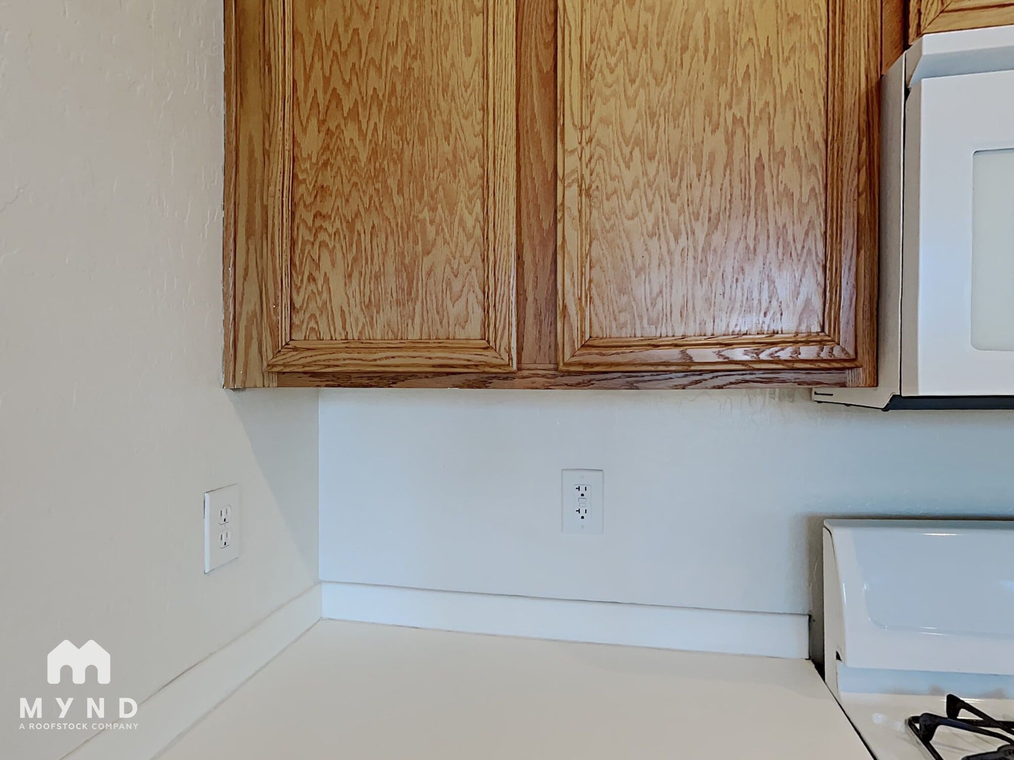 Building Photo - 495 Westminster Hall Ave