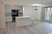 Building Photo - 2636 Fort Farnsworth Rd