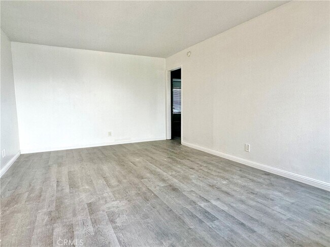 Building Photo - 5500 Ackerfield Ave
