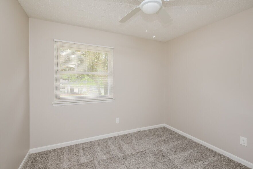 Building Photo - 3560 Satellite Blvd