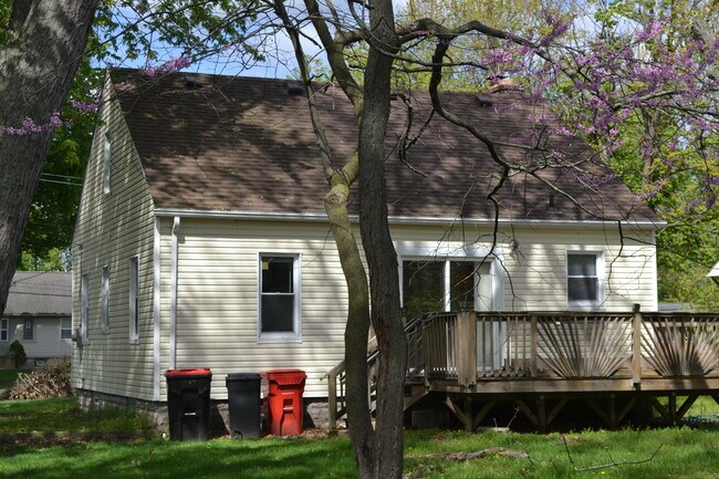 Building Photo - 23404 Plum Hollow St