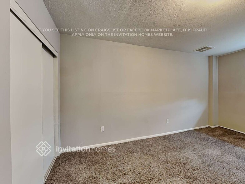 Building Photo - 19231 N 17th Dr