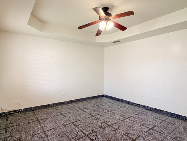Building Photo - 3 Bedroom, 2 Bath Home in Cleburne, TX!