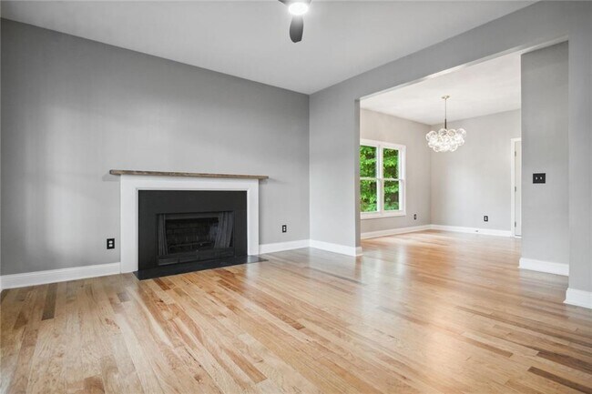 Building Photo - 3131 Washington Rd