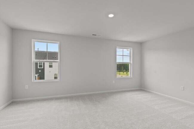 Building Photo - 720 Gimari Dr