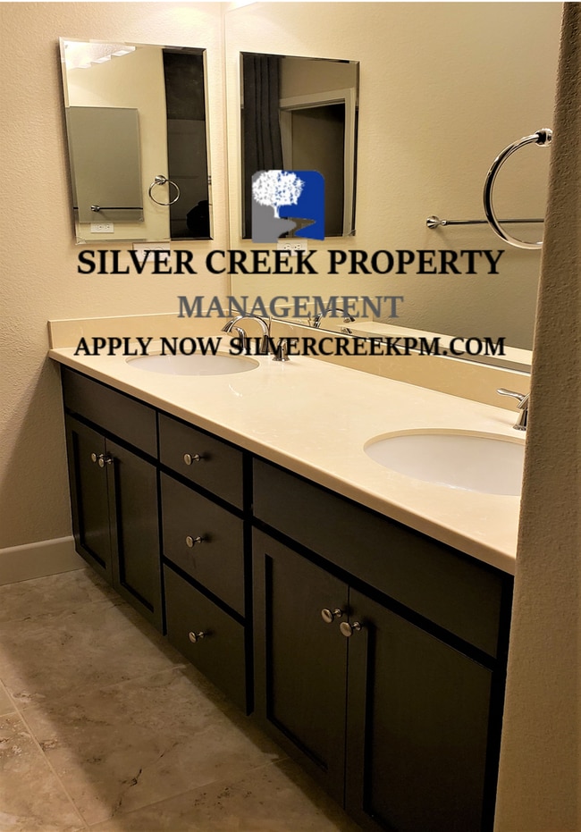 Building Photo - Appliances Included 3 BEDROOM HOME LOCATED IN DUBLIN!  - AVAILABLE ON NOV 15