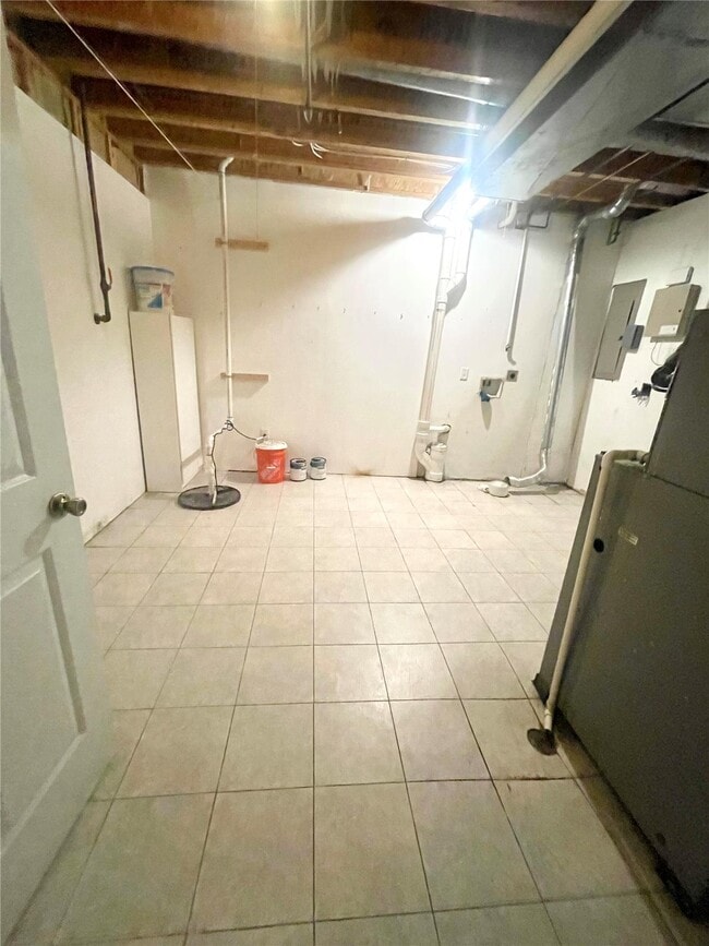 Building Photo - 764 Granite Dr