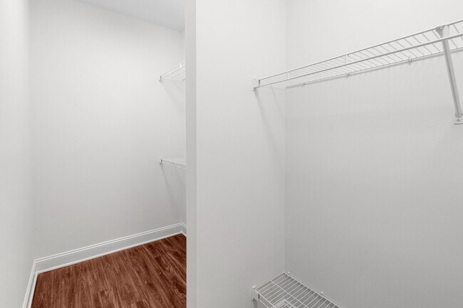 Building Photo - Charming 3 bed 2.5 bath Home in Huntersville!