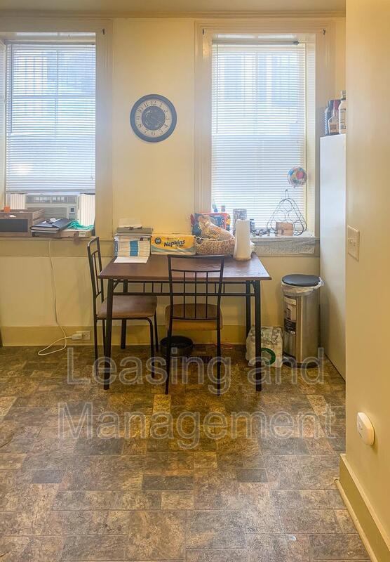 Building Photo - 25 George St