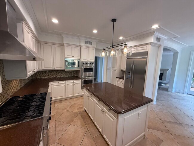 Building Photo - 7431 Dorie Dr