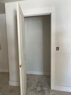 Building Photo - 313 W Rock St