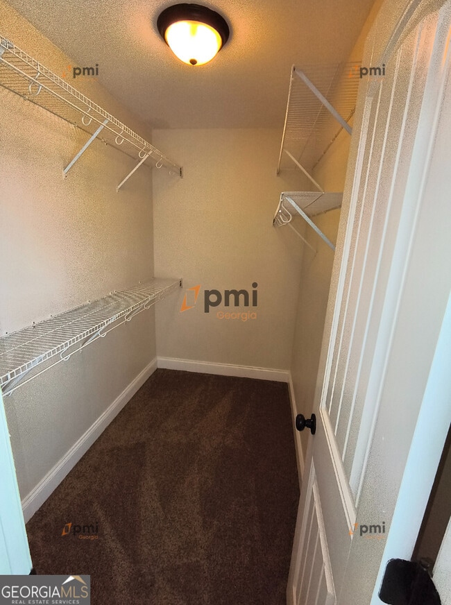 Building Photo - 206 Gayla Ct