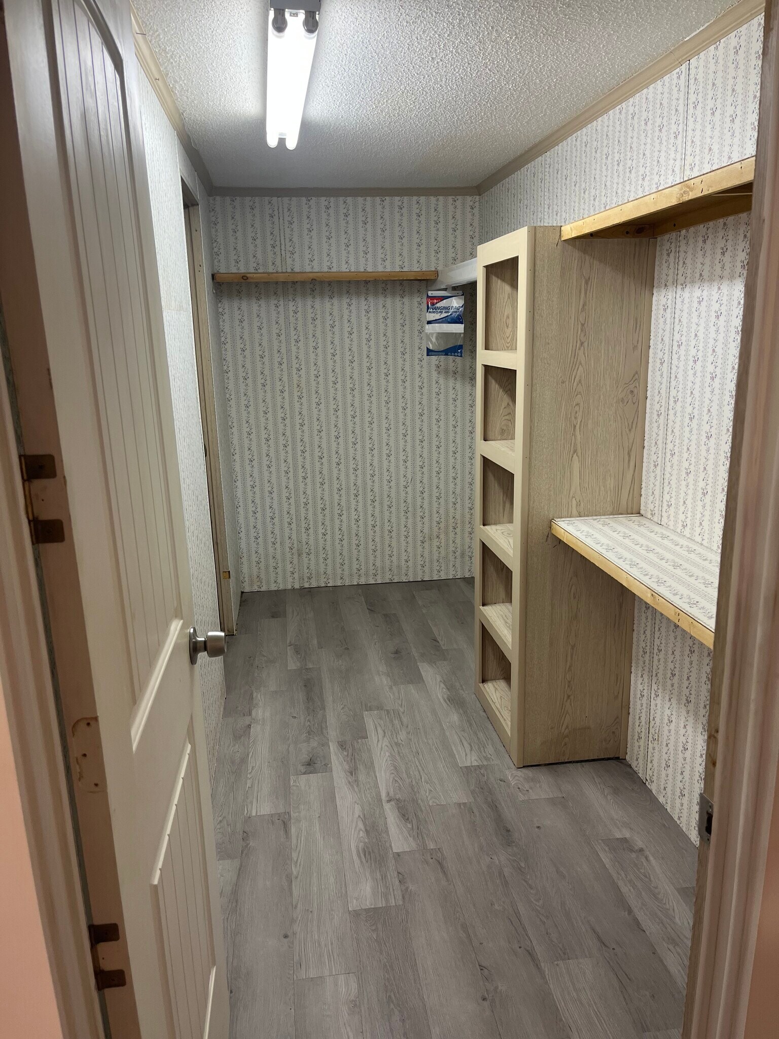 Master closet - 9810 FM 161