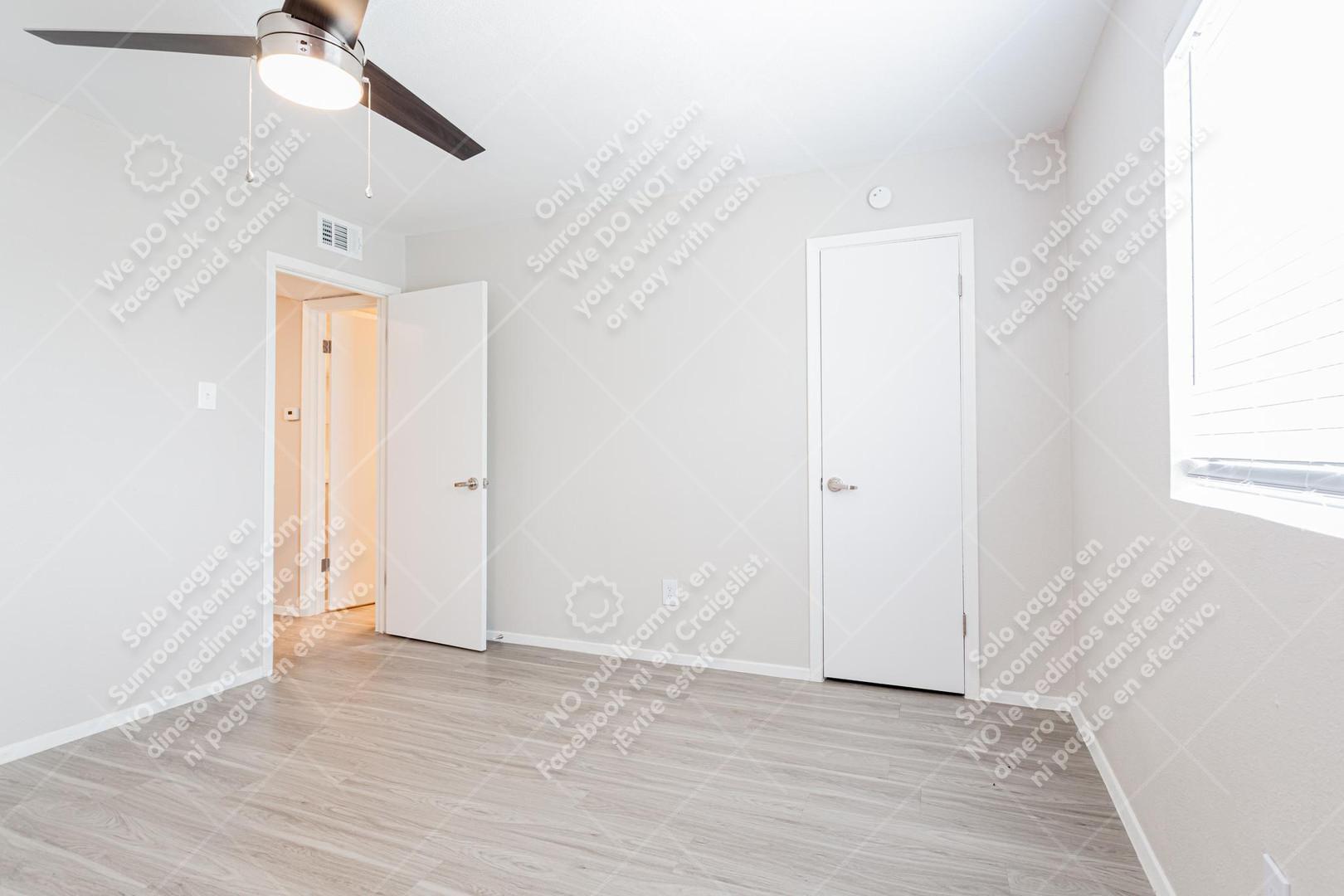 Building Photo - 3138 Manor Rd
