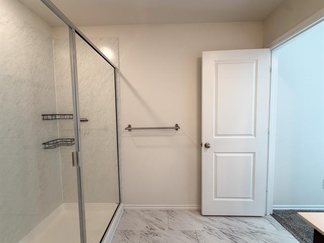 Building Photo - 264 Thoroughbred St