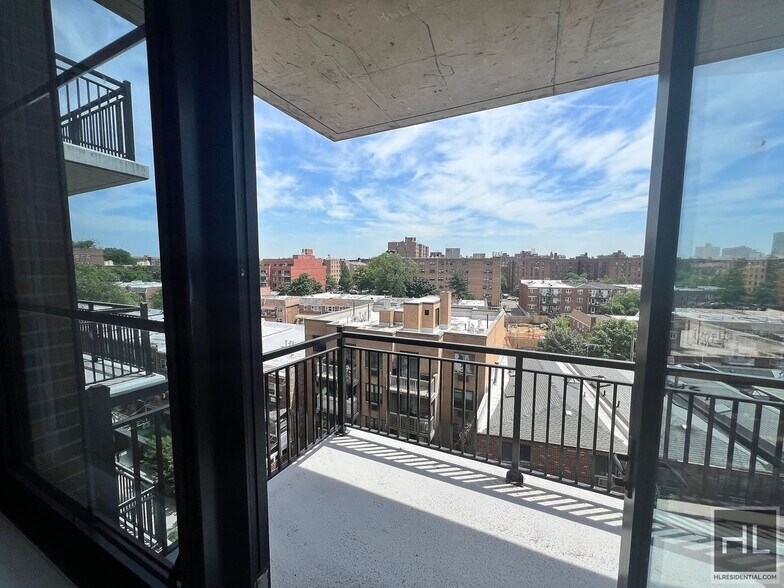 Building Photo - NORTHERN BOULEVARD