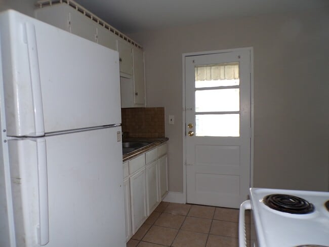 Building Photo - 708 40th St