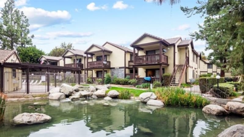 Beautiful Garden Complex - 12394 Rock Springs Ct