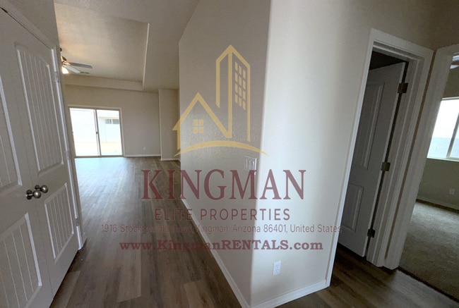 Building Photo - 3397 E Cane Dr