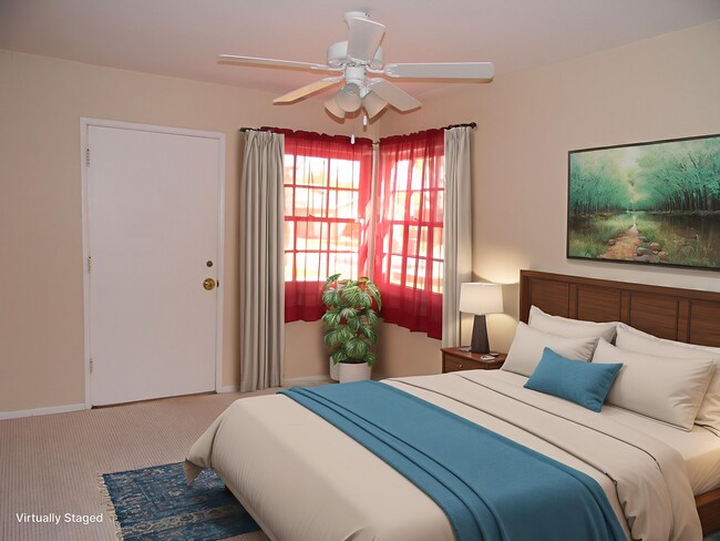 Building Photo - 1306 E Mayfair Ave