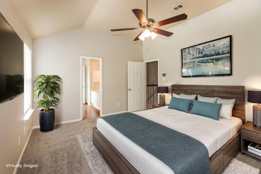 Building Photo - 11927 Oakner Dr