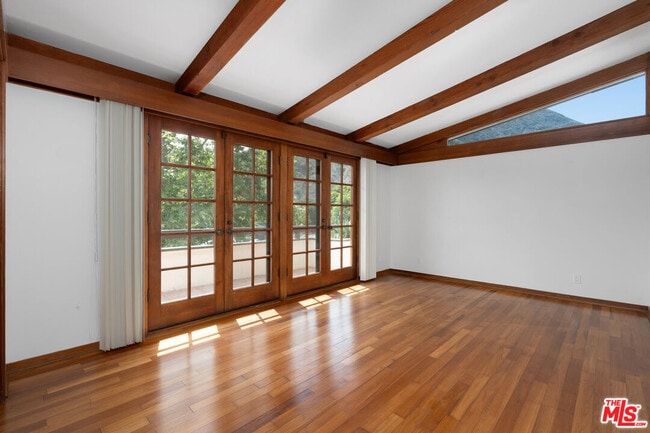 Building Photo - 5942 Paseo Cyn Dr
