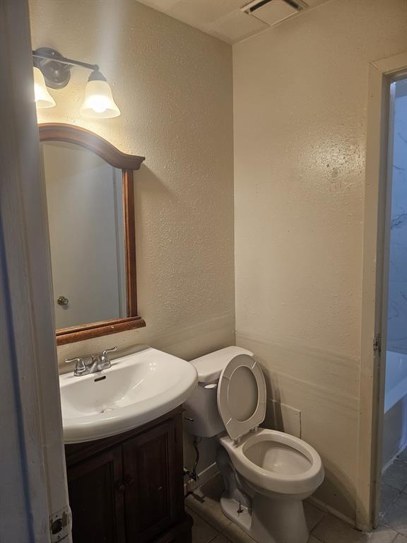 Building Photo - 6206 Berkridge Dr