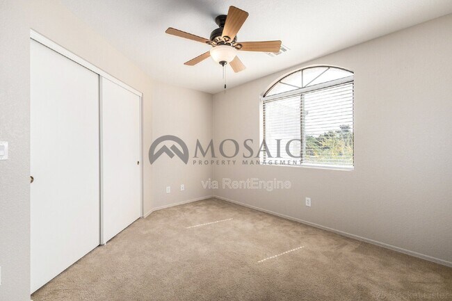 Building Photo - 280 S Elizabeth Way