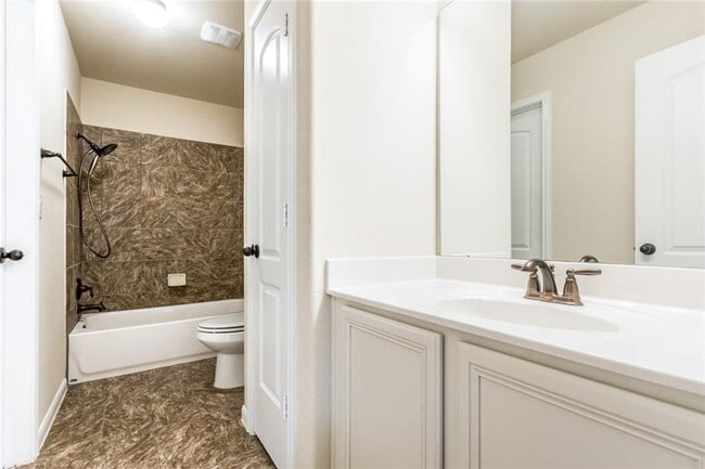 Building Photo - 1917 Tawakoni Dr