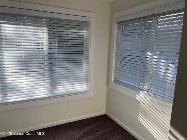 Building Photo - 225 S Tropical Trail