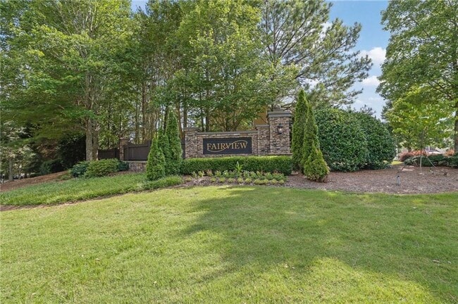 Building Photo - 2945 Links View Way